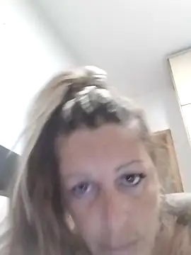 Snapshot of canariamorbosa chatting on September 25, 2025, 10:46 pm canariamorbosa online show from September 25, 2025, 10:46 pm