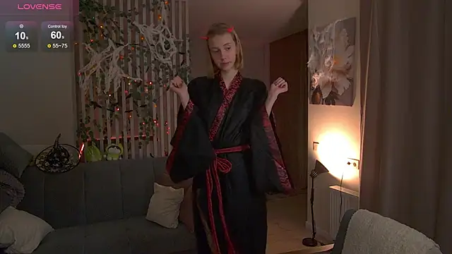 sofiapurex online show from October 30, 2025, 8:20 pm