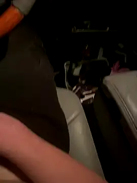 Snapshot of Unknownstepbrother chatting on October 1, 2025, 7:47 am Unknownstepbrother online show from October 1, 2025, 7:47 am