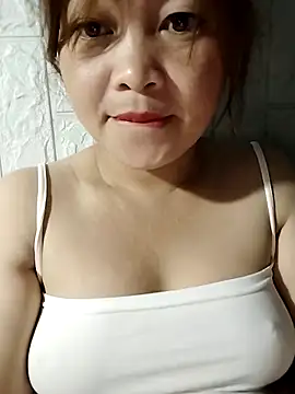 Snapshot of Lyly_nuce chatting on September 29, 2025, 8:02 pm Lyly nuce online show from September 29, 2025, 8:02 pm