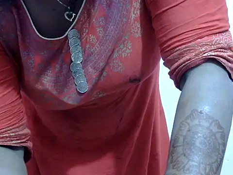 Snapshot of Rooshami_hot01 chatting on September 23, 2025, 7:06 pm Rooshami hot01 online show from September 23, 2025, 7:06 pm