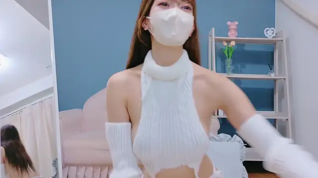 RIRI-style online show from November 15, 2025, 8:55 am