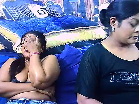 IndianSexyLady4u online show from December 2, 2025, 9:47 am