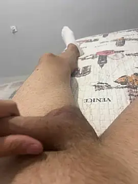 doyumsuz3131 online show from September 25, 2025, 9:29 pm