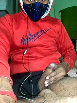 uniquesexyboy5689 online show from November 18, 2025, 4:11 pm