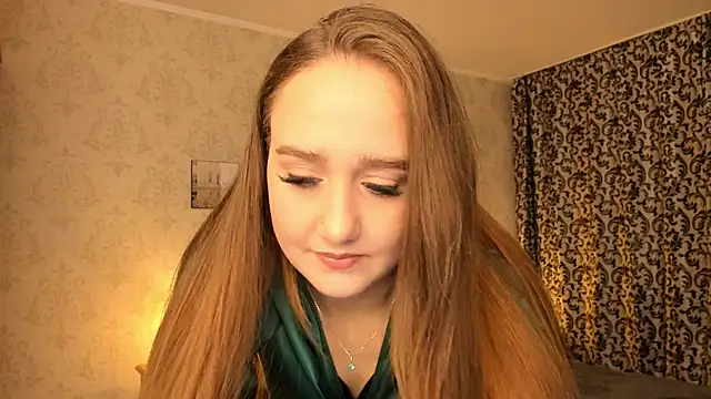 Snapshot of SabrinaCandi chatting on October 8, 2025, 7:22 pm SabrinaCandi online show from October 8, 2025, 7:22 pm