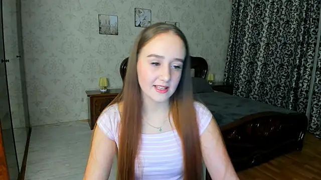 Snapshot of SabrinaCandi chatting on October 28, 2025, 3:54 am SabrinaCandi online show from October 28, 2025, 3:54 am