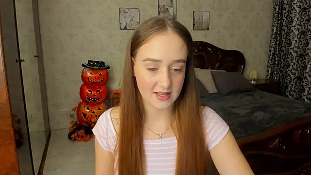 Snapshot of SabrinaCandi chatting on November 5, 2025, 3:39 am SabrinaCandi online show from November 5, 2025, 3:39 am