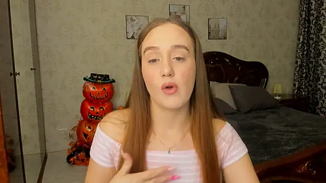 Snapshot of SabrinaCandi chatting on November 6, 2025, 3:29 am SabrinaCandi online show from November 6, 2025, 3:29 am