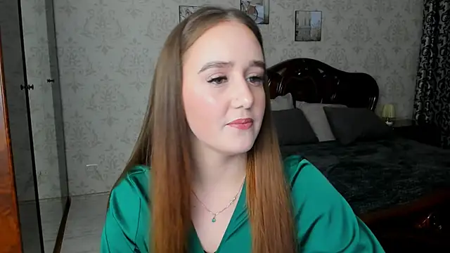 Snapshot of SabrinaCandi chatting on November 10, 2025, 7:35 pm SabrinaCandi online show from November 10, 2025, 7:35 pm