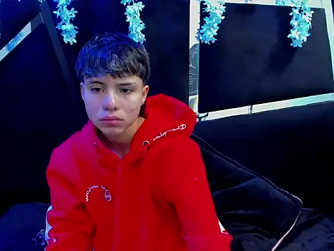 Snapshot of Bruno_Cruzz chatting on September 15, 2025, 6:13 am Bruno Cruzz online show from September 15, 2025, 6:13 am