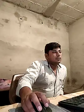 Snapshot of Ajmersingh335512 chatting on October 7, 2025, 4:48 pm Ajmersingh335512 online show from October 7, 2025, 4:48 pm