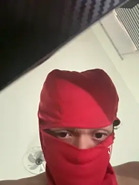 Snapshot of lionr0660 chatting on October 25, 2025, 7:30 pm lionr0660 online show from October 25, 2025, 7:30 pm