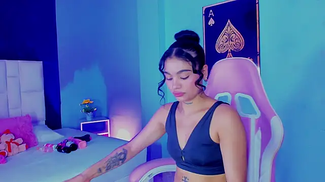 SammyRose  online show from September 18, 2025, 7:49 pm