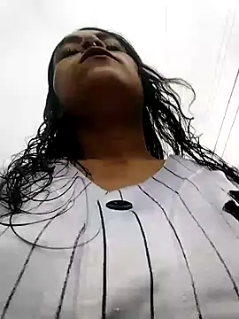 Snapshot of KAREN-25_ chatting on September 18, 2025, 12:18 pm KAREN-25  online show from September 18, 2025, 12:18 pm
