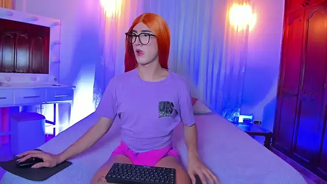 Snapshot of Shantal_777 chatting on December 4, 2025, 2:43 am Shantal 777 online show from December 4, 2025, 2:43 am