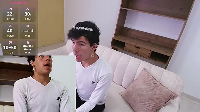 E R O S  online show from September 18, 2025, 7:27 pm