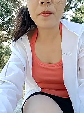 Snapshot of bingxin- chatting on September 15, 2025, 2:22 am bingxin- online show from September 15, 2025, 2:22 am