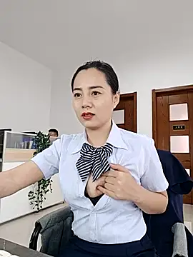 Snapshot of bingxin- chatting on November 24, 2025, 2:11 am bingxin- online show from November 24, 2025, 2:11 am