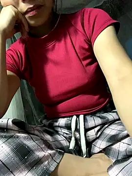 Snapshot of Mai_bb chatting on October 25, 2025, 3:51 pm Mai bb online show from October 25, 2025, 3:51 pm