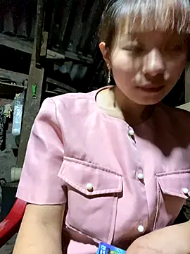 Snapshot of Mai_bb chatting on October 31, 2025, 9:21 am Mai bb online show from October 31, 2025, 9:21 am