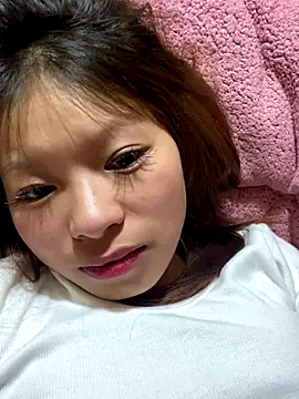 Snapshot of Mai_bb chatting on November 26, 2025, 5:58 pm Mai bb online show from November 26, 2025, 5:58 pm