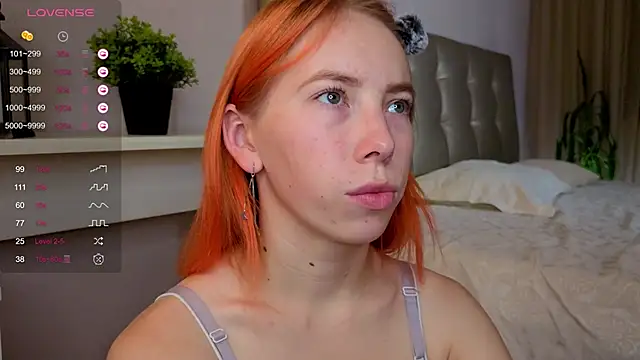 Snapshot of JuliannaWenger chatting on September 15, 2025, 5:13 pm JuliannaWenger online show from September 15, 2025, 5:13 pm