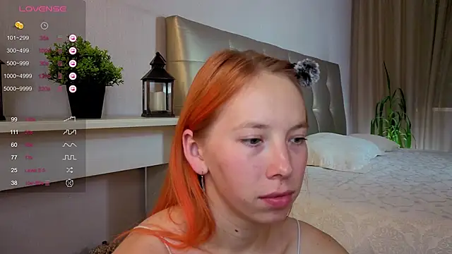 Snapshot of JuliannaWenger chatting on September 16, 2025, 4:30 pm JuliannaWenger online show from September 16, 2025, 4:30 pm