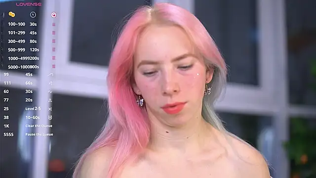 Snapshot of JuliannaWenger chatting on November 22, 2025, 4:17 pm JuliannaWenger online show from November 22, 2025, 4:17 pm