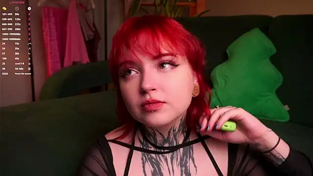 MarnaHarbor online show from September 12, 2025, 1:22 pm