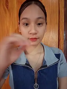 Snapshot of ChiecumBae chatting on November 8, 2025, 1:17 am ChiecumBae online show from November 8, 2025, 1:17 am