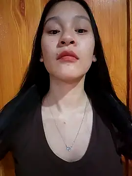 Snapshot of ChiecumBae chatting on December 14, 2025, 12:43 pm ChiecumBae online show from December 14, 2025, 12:43 pm