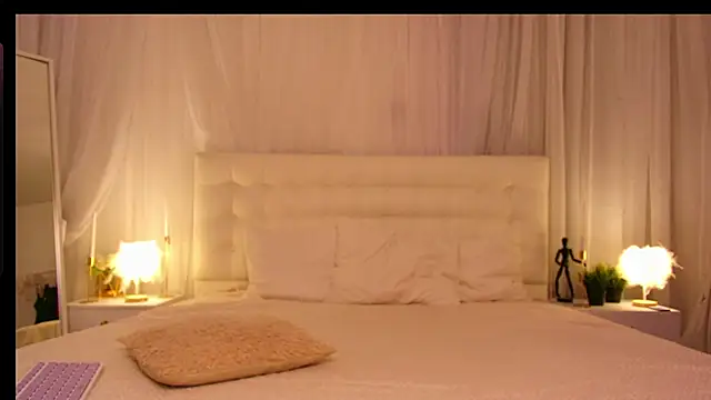 Lilit 1Love online show from September 19, 2025, 4:29 pm