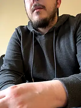 XXKieran online show from November 28, 2025, 11:02 am