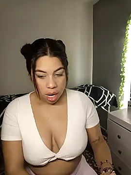 GabyMontenegro online show from September 28, 2025, 10:42 am