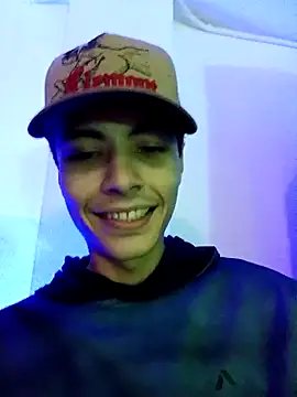 Snapshot of Master_liam00 chatting on December 2, 2025, 1:44 am Master liam00 online show from December 2, 2025, 1:44 am