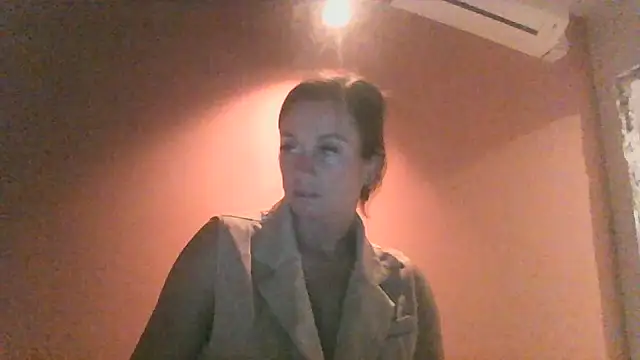 Snapshot of Justnani001 chatting on September 9, 2025, 7:35 pm Justnani001 online show from September 9, 2025, 7:35 pm