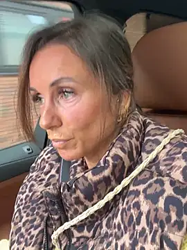 Snapshot of Justnani001 chatting on September 13, 2025, 11:32 am Justnani001 online show from September 13, 2025, 11:32 am