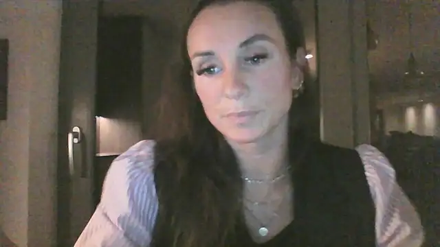 Snapshot of Justnani001 chatting on October 6, 2025, 7:22 pm Justnani001 online show from October 6, 2025, 7:22 pm