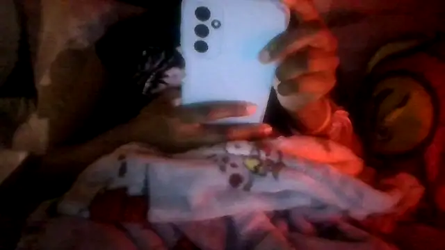 prettymaa online show from October 22, 2025, 5:52 am