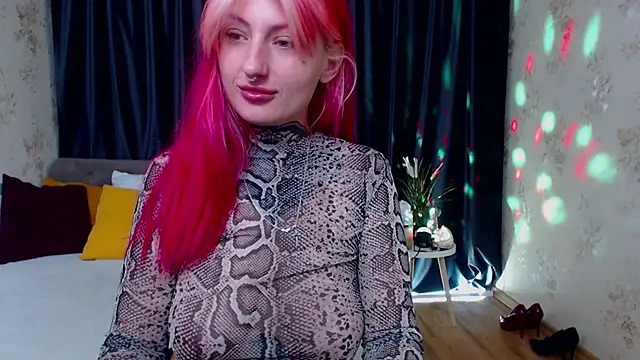 Snapshot of Nina_Blum_ chatting on November 10, 2025, 6:34 am Nina Blum online show from November 10, 2025, 6:34 am