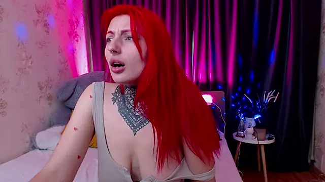 Snapshot of Nina_Blum_ chatting on November 27, 2025, 7:32 am Nina Blum online show from November 27, 2025, 7:32 am