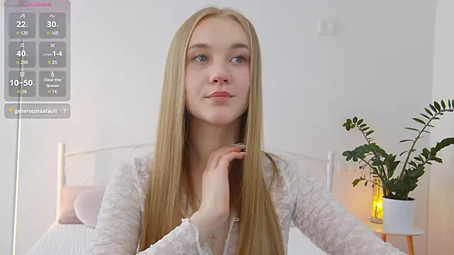 KumiKruz online show from October 14, 2025, 1:34 pm