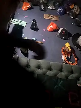 Snapshot of hairy_mannn chatting on November 13, 2025, 12:48 pm hairy mannn online show from November 13, 2025, 12:48 pm