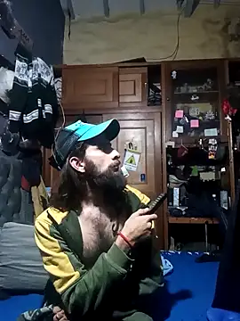 Snapshot of hairy_mannn chatting on November 15, 2025, 1:03 am hairy mannn online show from November 15, 2025, 1:03 am