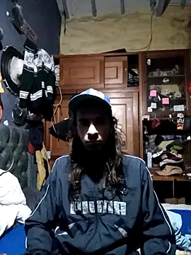 Snapshot of hairy_mannn chatting on November 26, 2025, 6:25 am hairy mannn online show from November 26, 2025, 6:25 am