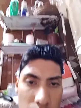 aispuro8505 online show from October 7, 2025, 8:33 am