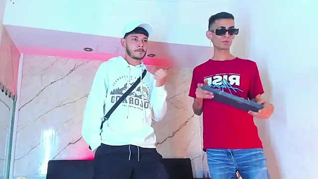 Golldens Dreamss online show from October 11, 2025, 7:56 pm