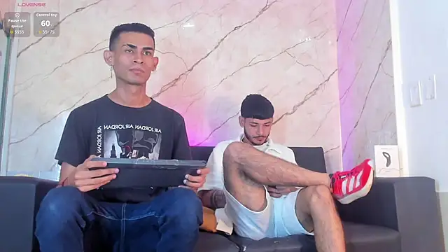 Golldens Dreamss online show from October 14, 2025, 7:58 pm