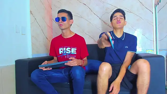 Golldens Dreamss online show from November 26, 2025, 1:12 pm